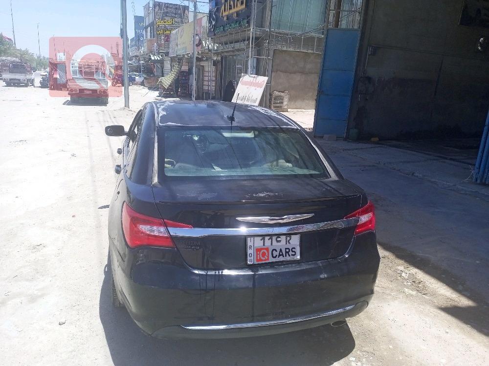 كرايسلر 200